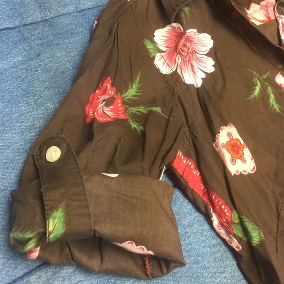 Tommy Hilfiger Hibiscus print shirt 🌺 - Picture 3 of 4